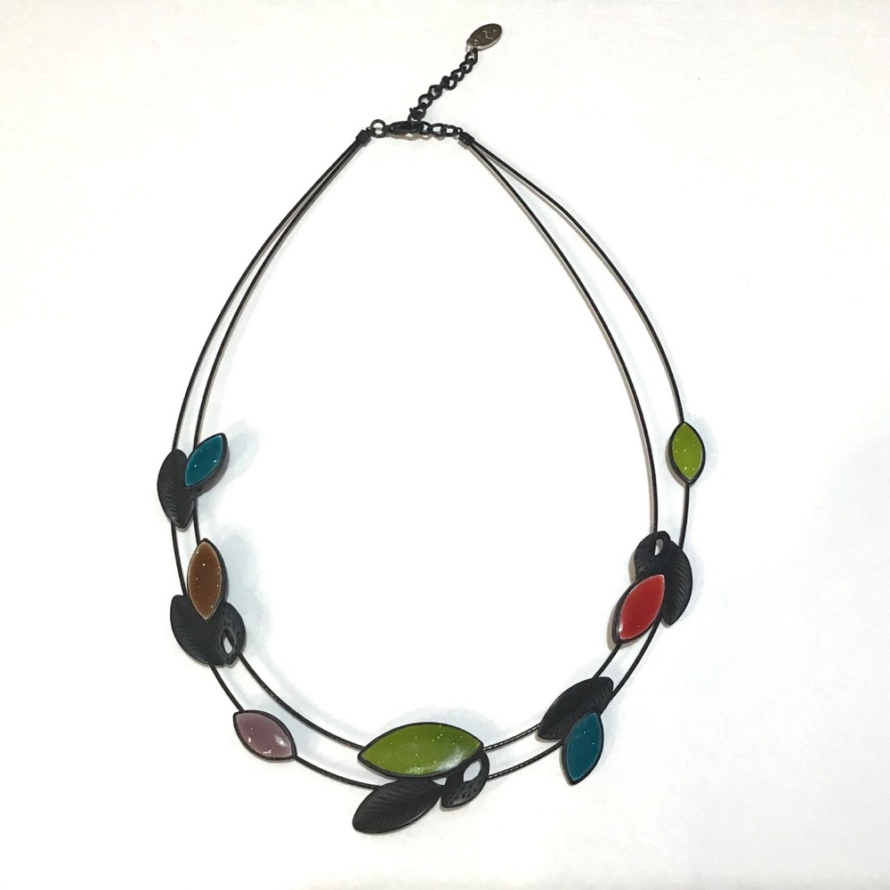 Caracol Resin Leaves and Colourful Petals Necklace